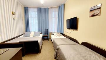 Четырехместная комната с кондиционером в Мини-отеле Невский контур