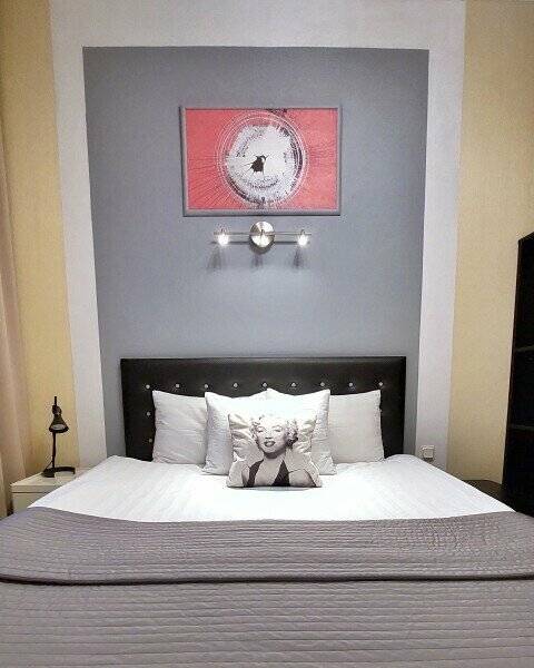 Фотографии номера Улучшенный двухместный номер с 1 кроватью в Мини-отеле Невский контур Санкт-Петербург