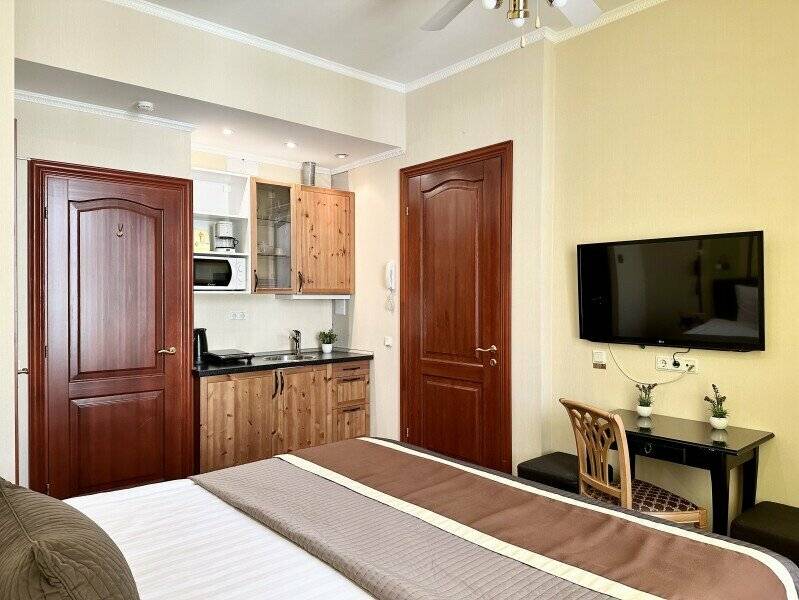 Фотографии номера Семейный двухместный номер с 1 кроватью в Мини-отеле Невский контур Санкт-Петербург