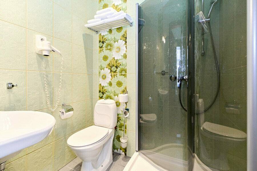 Фотографии номера Трехместный номер «Комфорт» в Мини-отеле Невский контур Санкт-Петербург